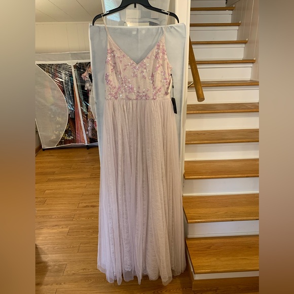 ADRIANNA PAPELL x Anthropologie Sequined Embroidered Tulle Maxi Dress Sz 8 - Picture 4 of 9